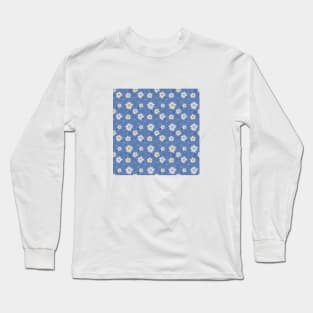 Daisy in blue Long Sleeve T-Shirt